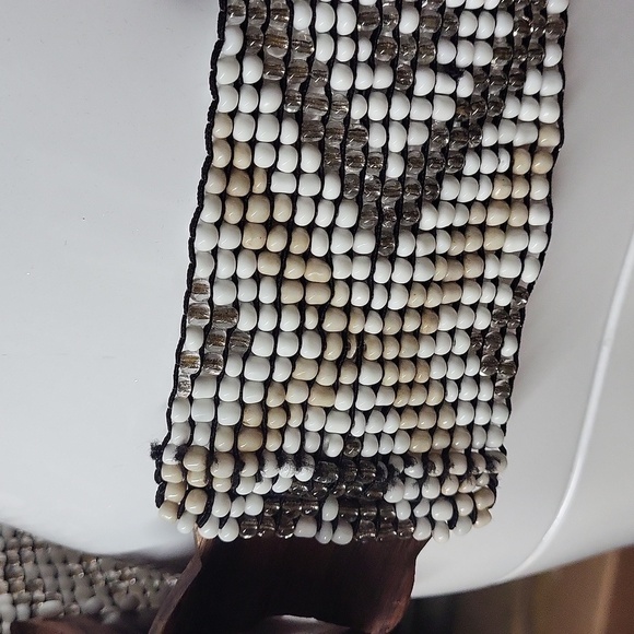 Beaded Stretch Belt - Picture 2 of 13